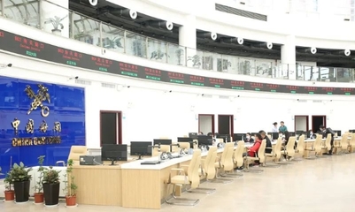 以服務(wù)促發(fā)展 自貿(mào)區(qū)昆明片區(qū)政務(wù)服務(wù)中心職業(yè)中介服務(wù)全新升級(jí)